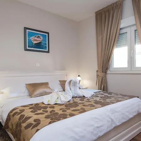 2 Bedroom Stunning In شقة *