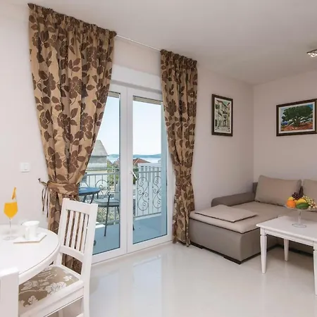 شقة 2 Bedroom Stunning In *